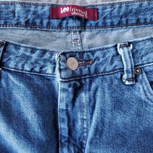 EUC Women's Lee Riveted Ultimate 5 Jeans 18W Avg Length